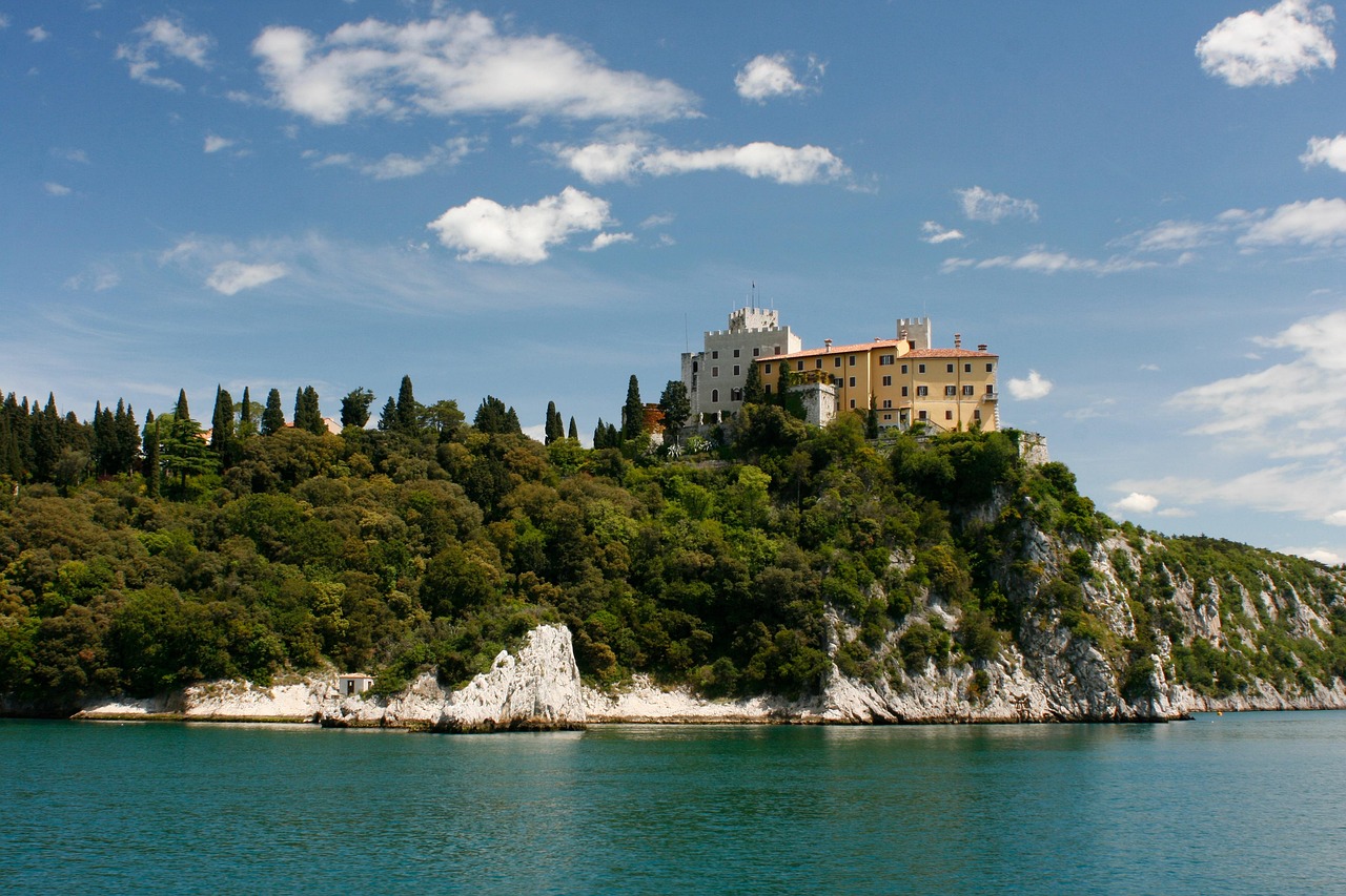 Oleggio Castello